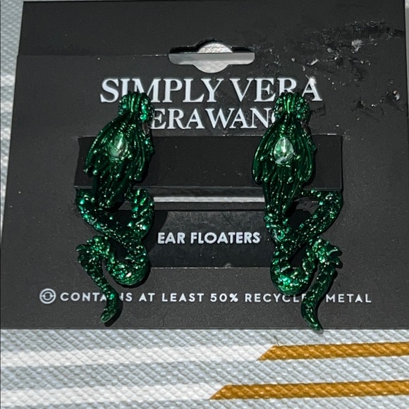 Dragon Earrings NWT Simply Vera Vera Wang - Picture 3 of 5
